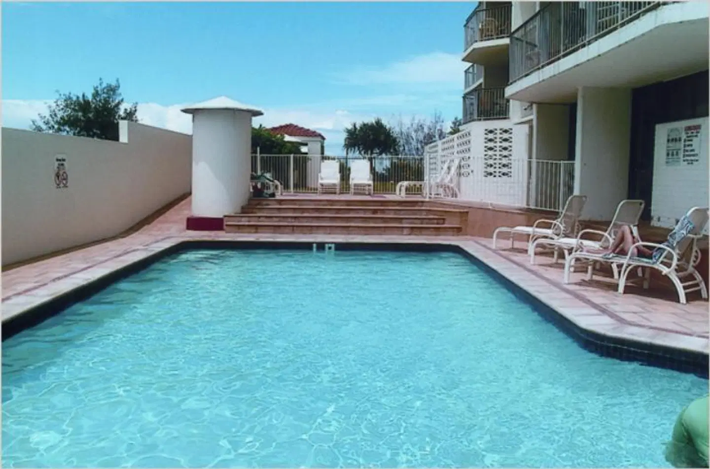 Golden Sands OUTDOOR_POOL