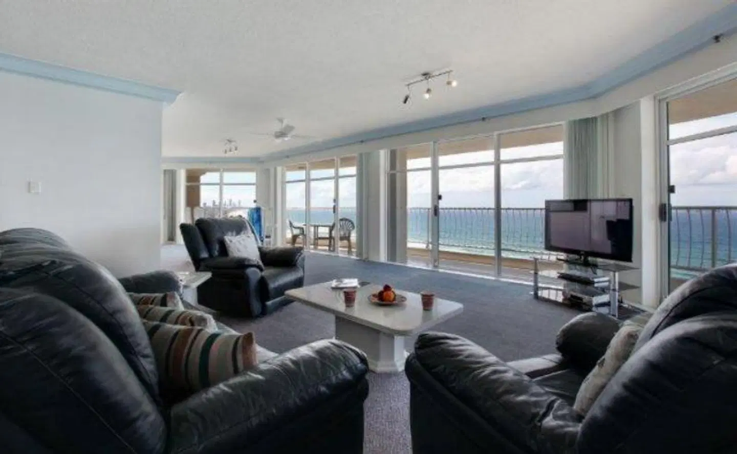 Burleigh Surf Apartments LOUNGE_LOBBY