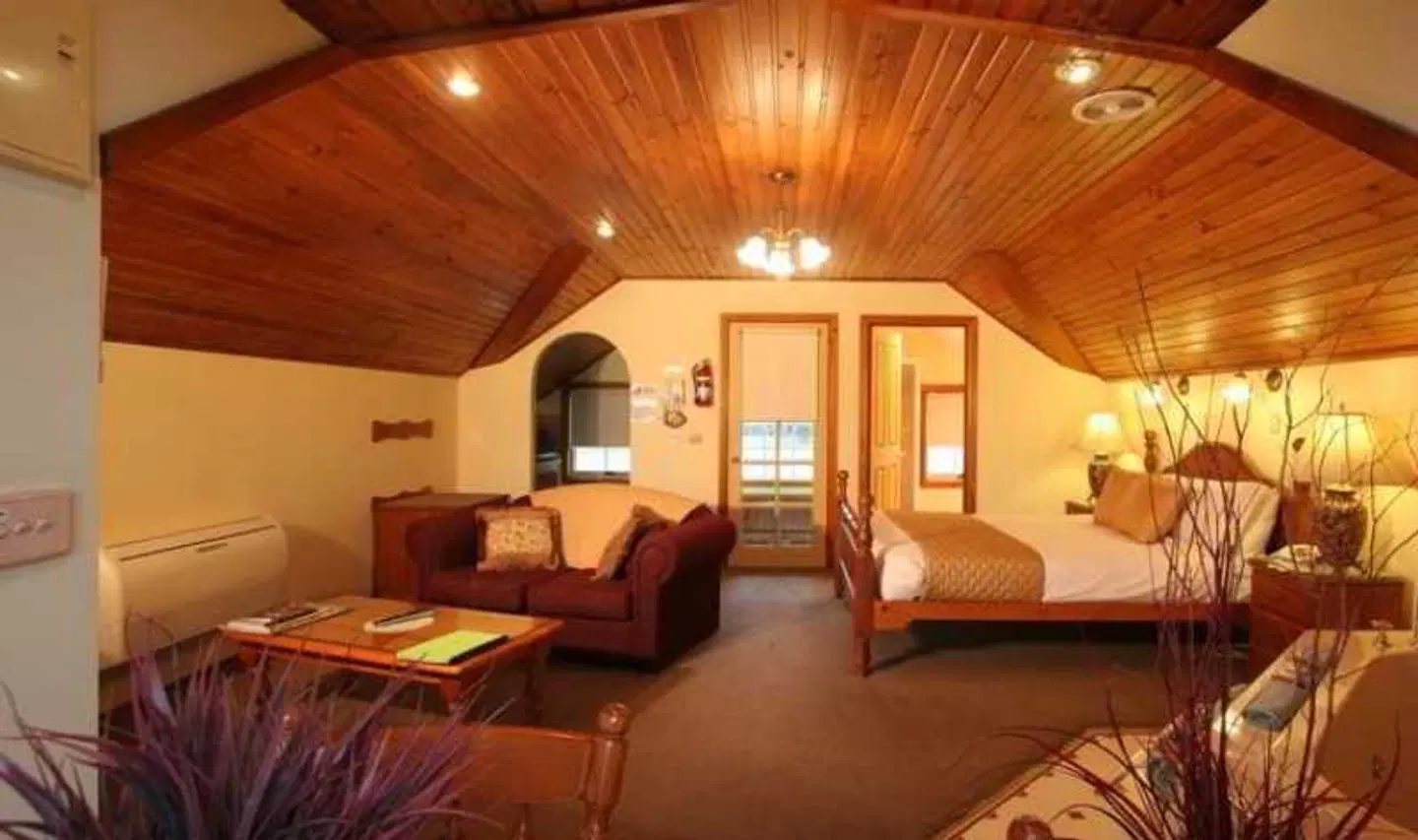 Swansea Cottages and Motel Suites ROOM_EXAMPLE
