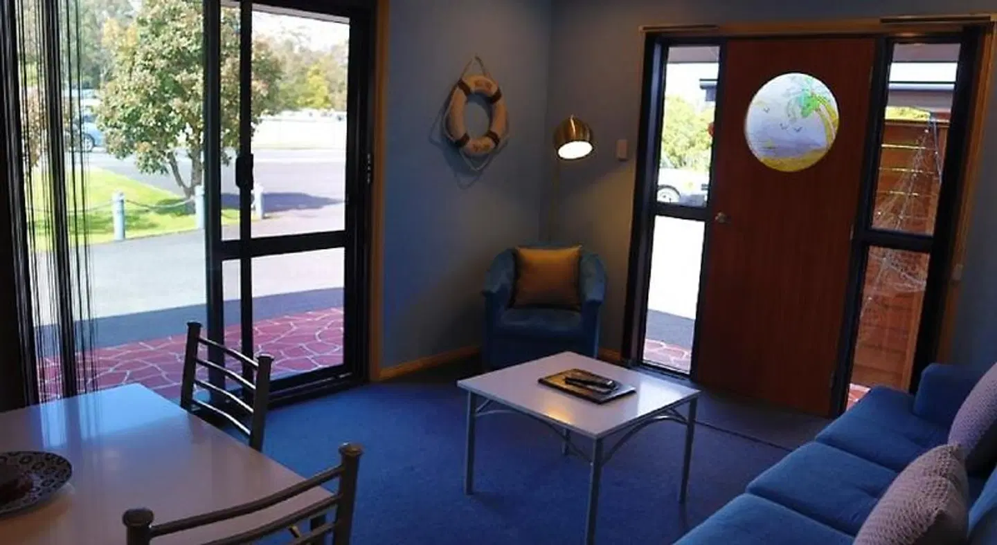 Strahan Bungalows ROOM_EXAMPLE