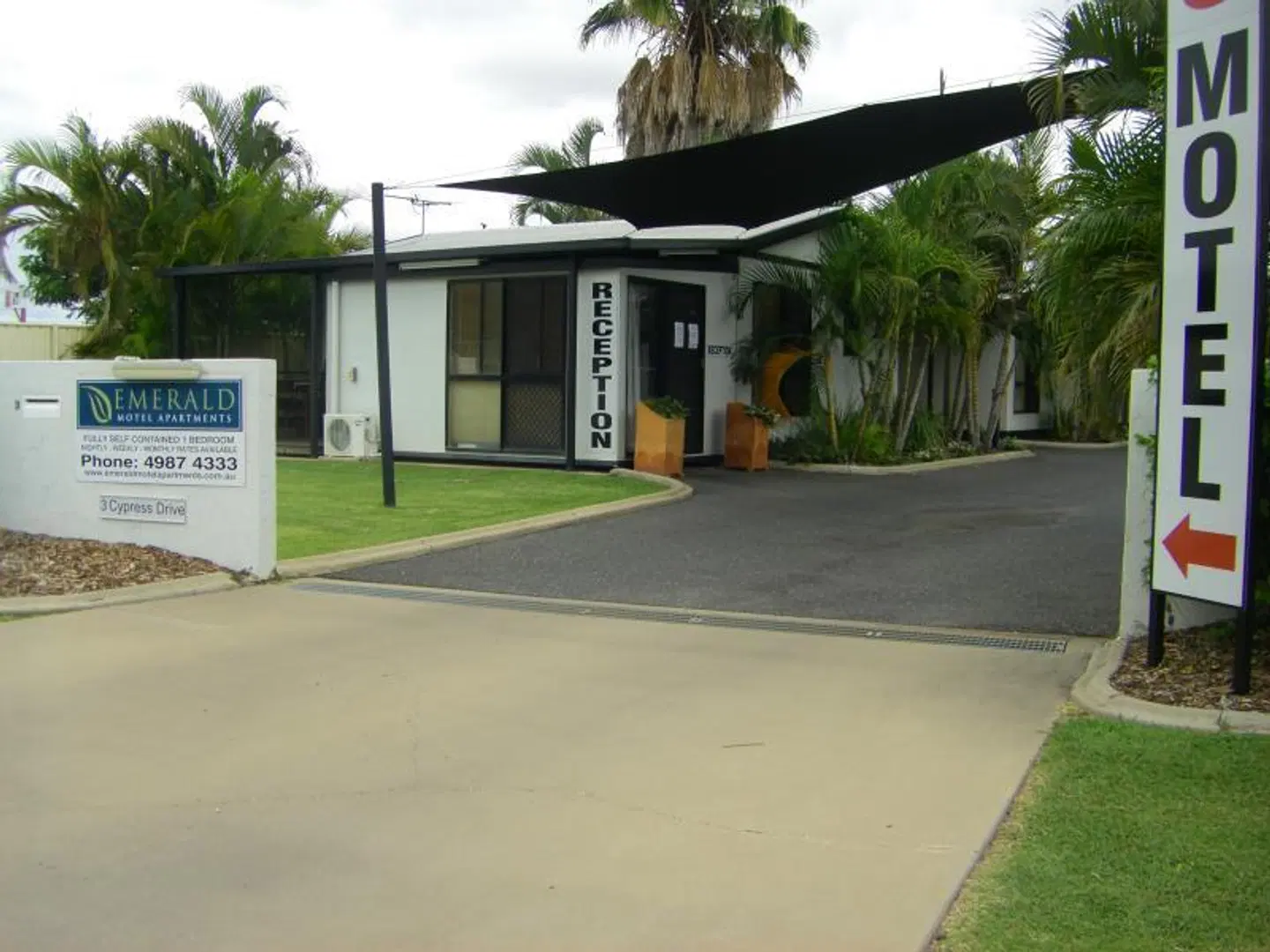 Emerald Motel Apartments SPORTS_AND_LEISURE