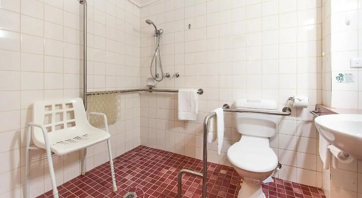 Armour Motor Inn Badezimmer