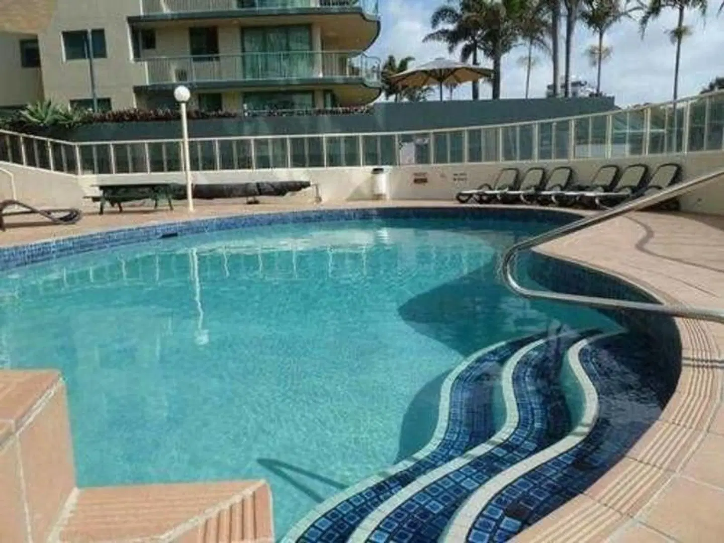 Beachfront Towers OUTDOOR_POOL