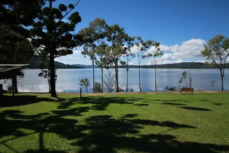 Tinaroo Lake Resort – Hotelfoto