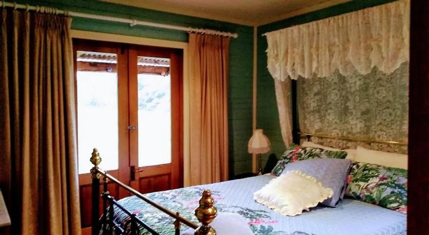 Colby Cottages ROOM_EXAMPLE