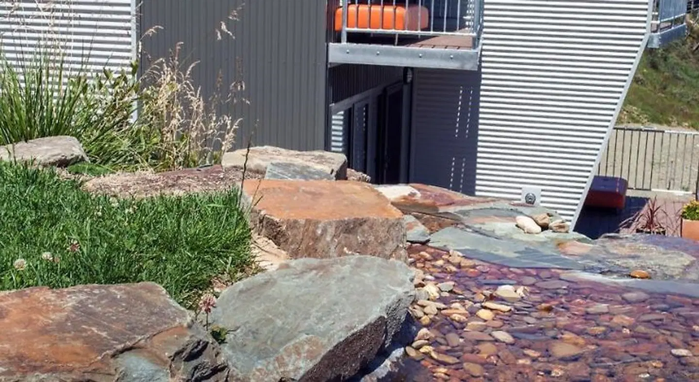 Mountain Dreaming EXTERIOR
