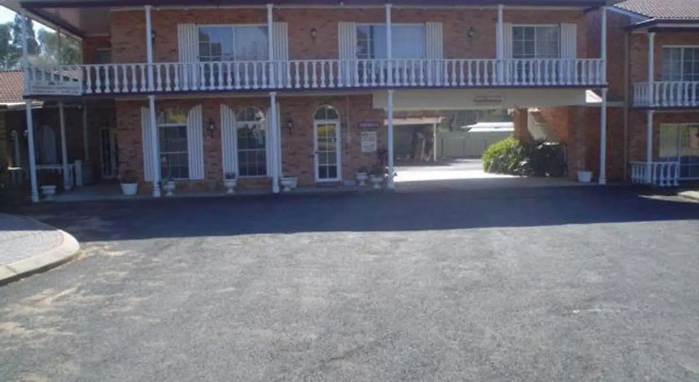 Coachmans Rest Motor Lodge EXTERIOR