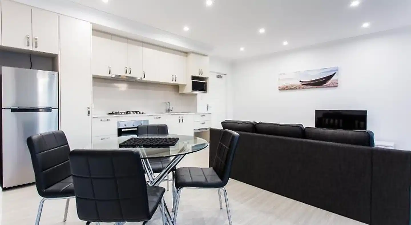 Reflections By Rockingham Apartments Konferenz