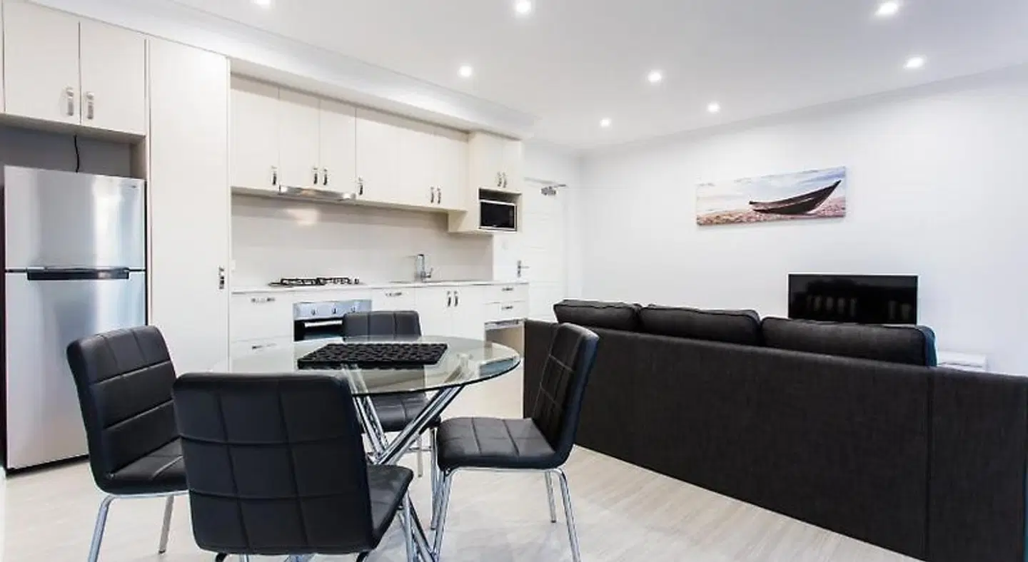 Reflections By Rockingham Apartments Konferenz