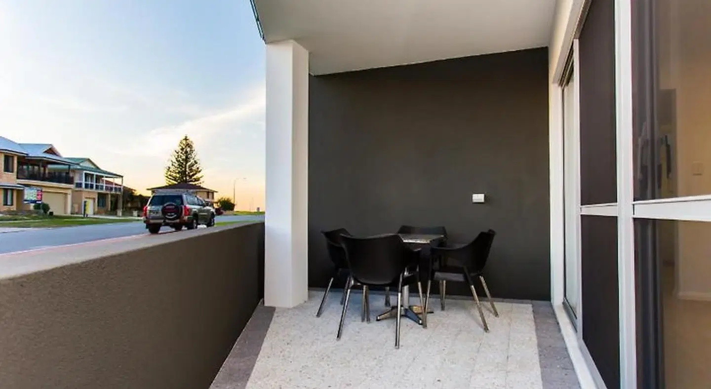 Reflections By Rockingham Apartments ROOM_EXAMPLE