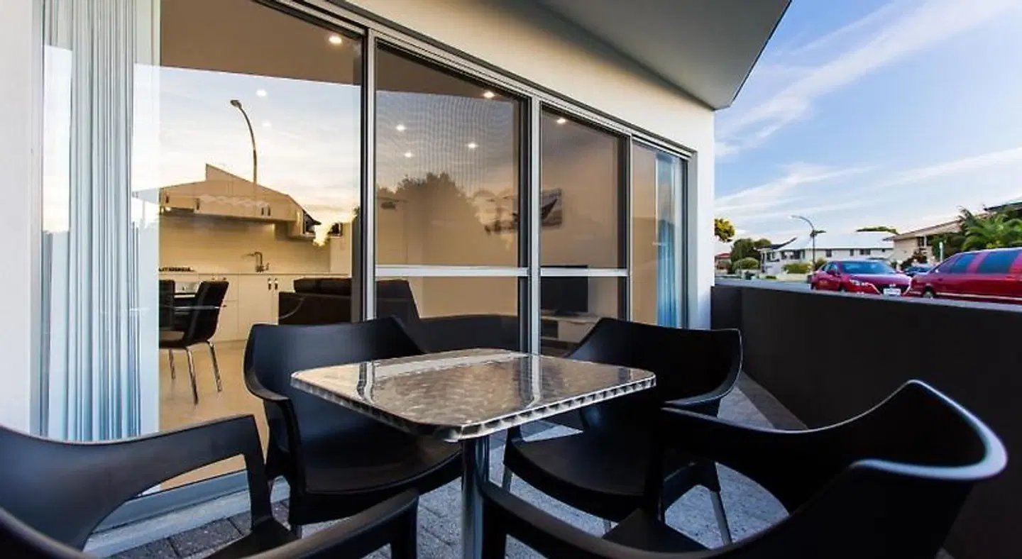 Reflections By Rockingham Apartments Konferenz