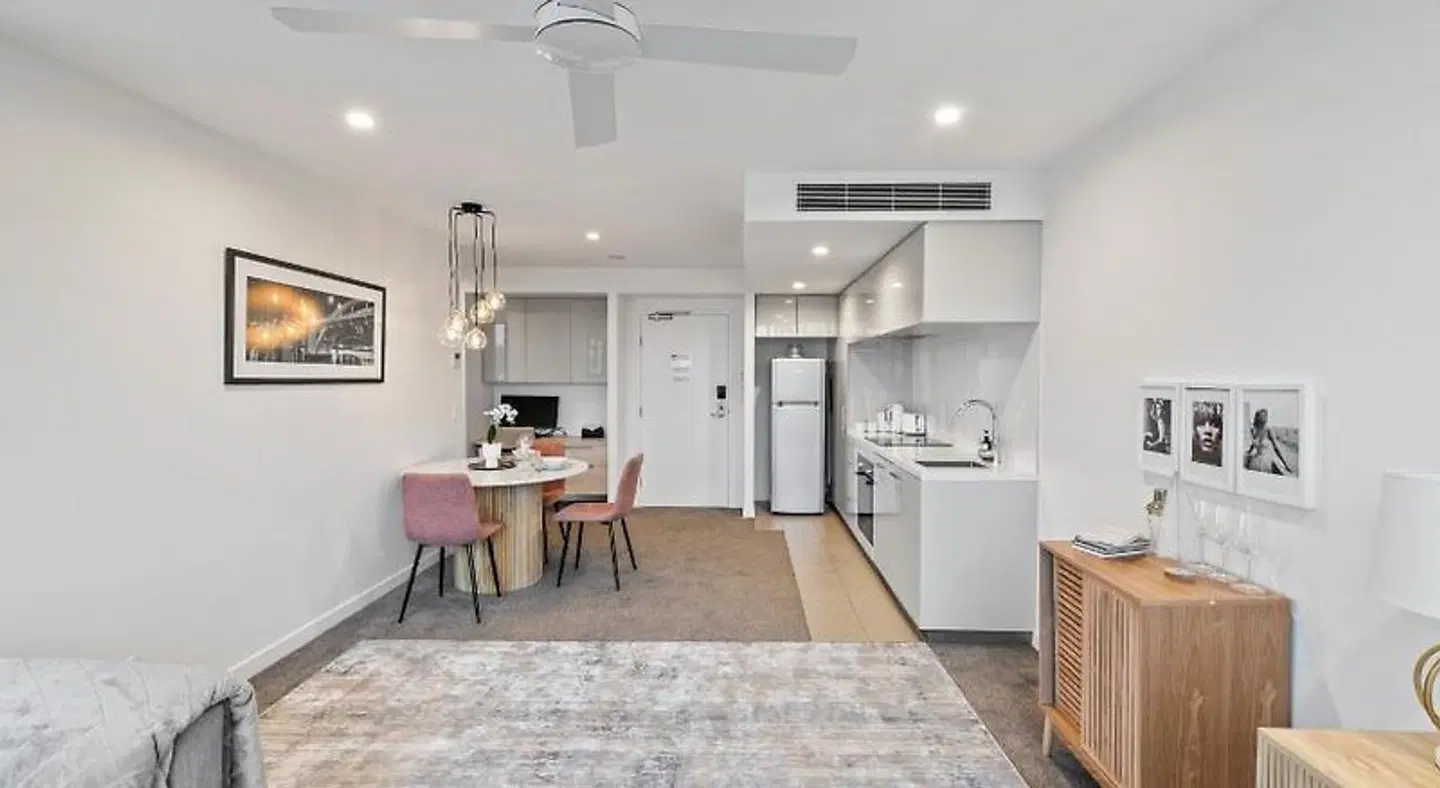 Hearty Milton Apartments ROOM_EXAMPLE