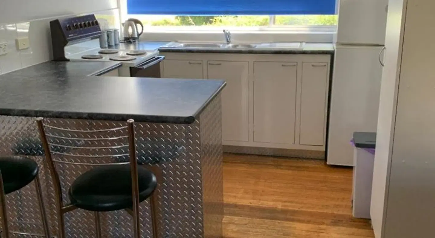 Orford Prosser Holiday Units Bar