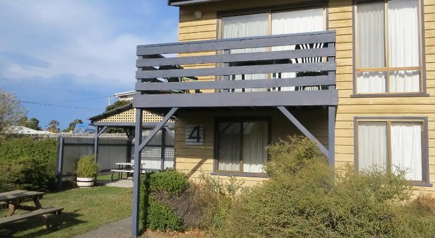 Orford Prosser Holiday Units EXTERIOR