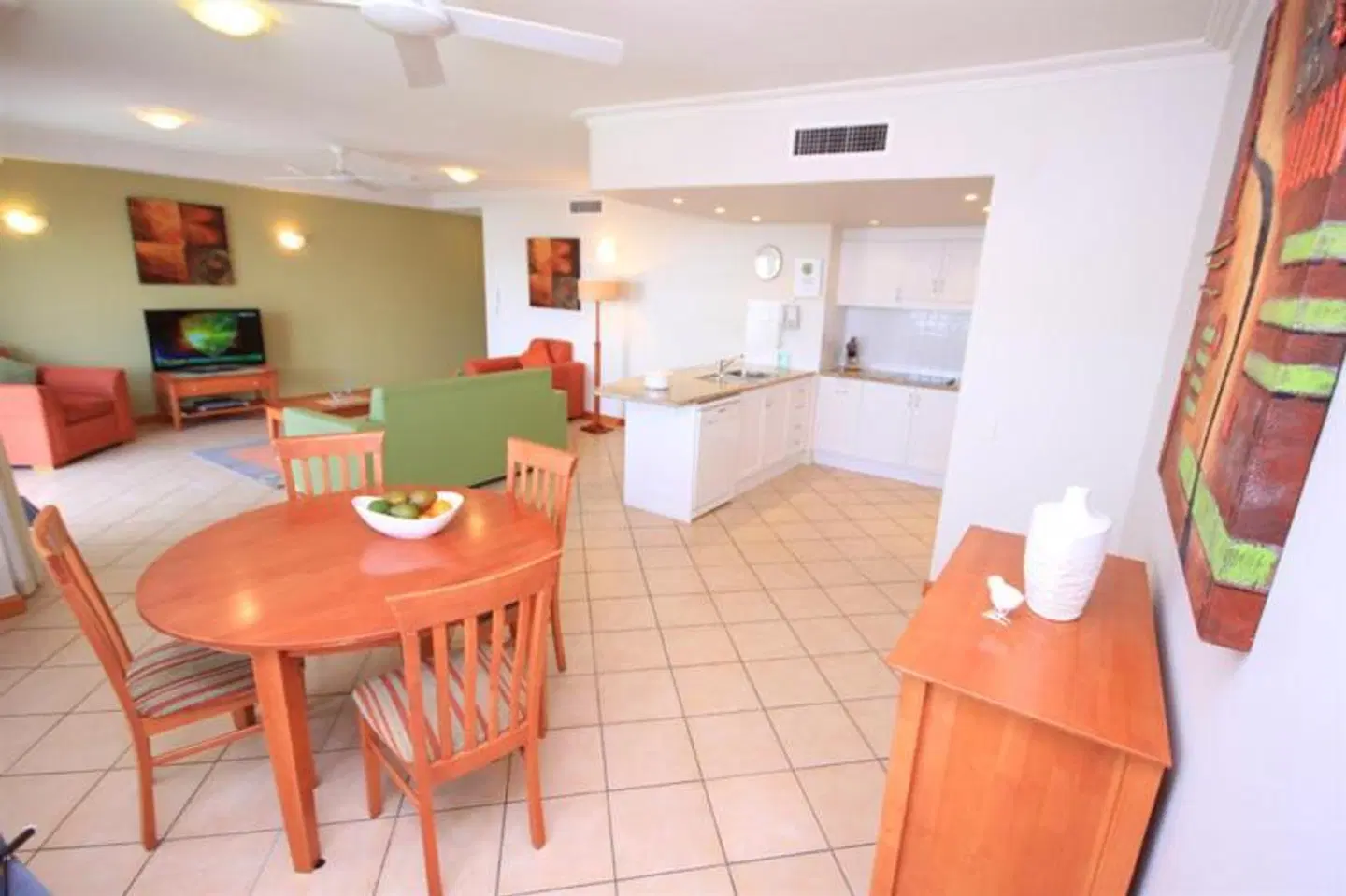 Coolum Seaside Apartments ROOM_EXAMPLE
