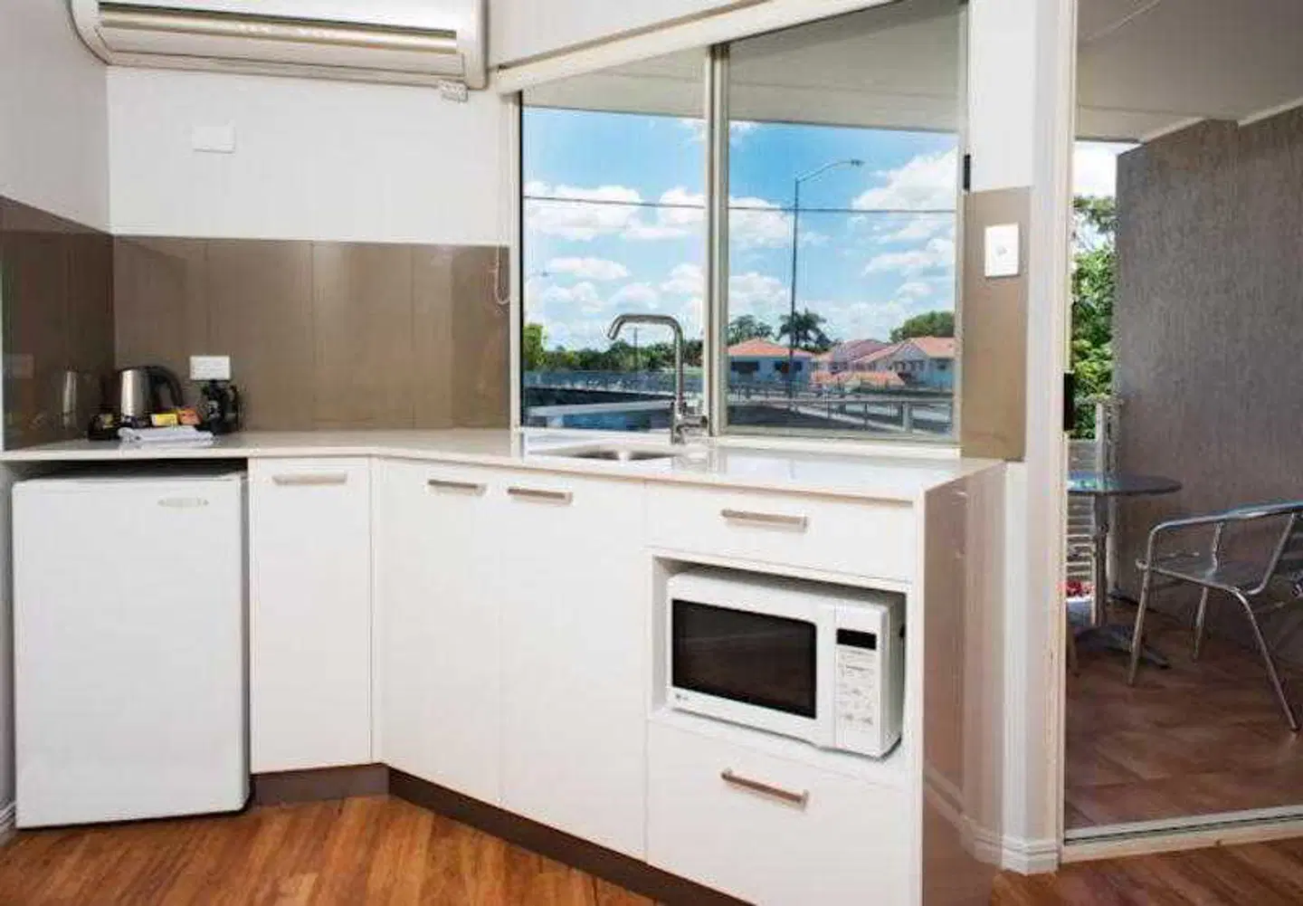 Noosa Sun Motel ROOM_EXAMPLE