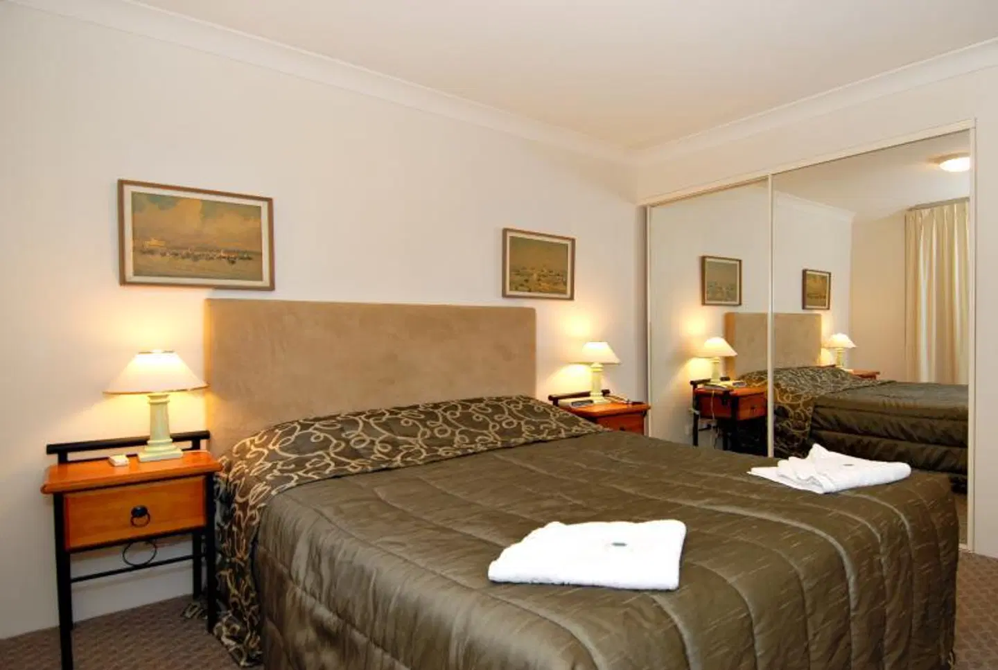 Spring Hill Mews ROOM_EXAMPLE