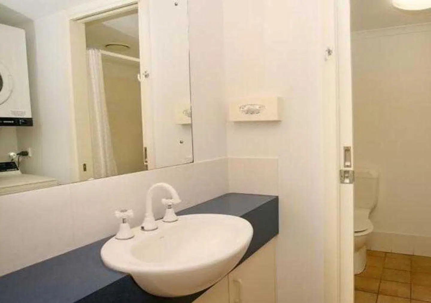 Cairns Reef Apartments & Motel Badezimmer