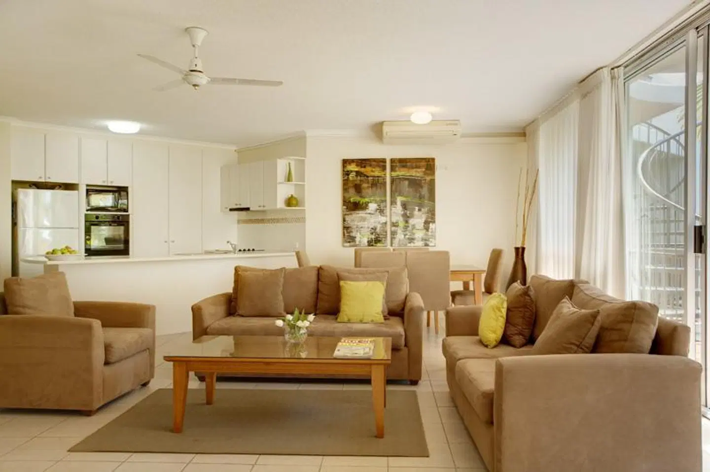 Noosa Tropicana LOUNGE_LOBBY