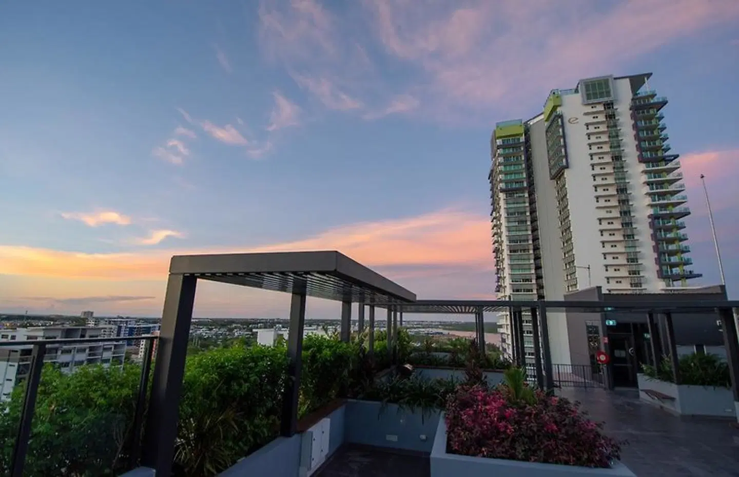 RNR Serviced Apartments Darwin Terrasse