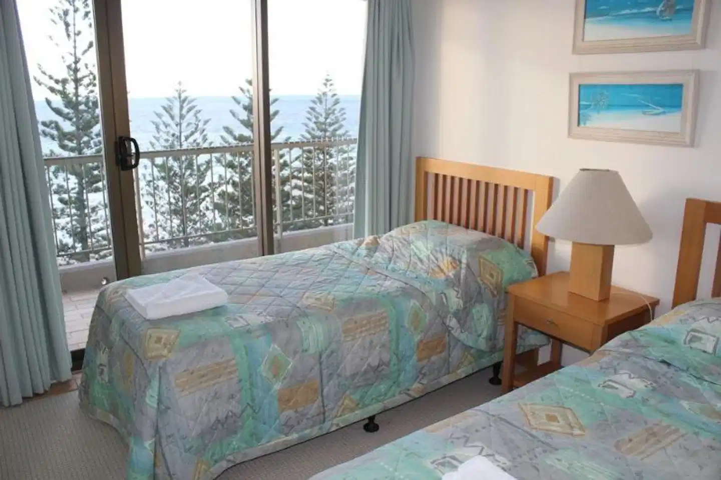 Columbia Beachfront Apartments Wohnbeispiel