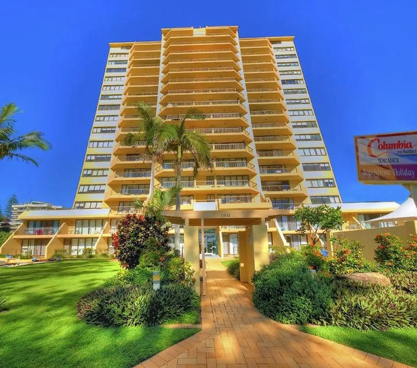 Columbia Beachfront Apartments EXTERIOR