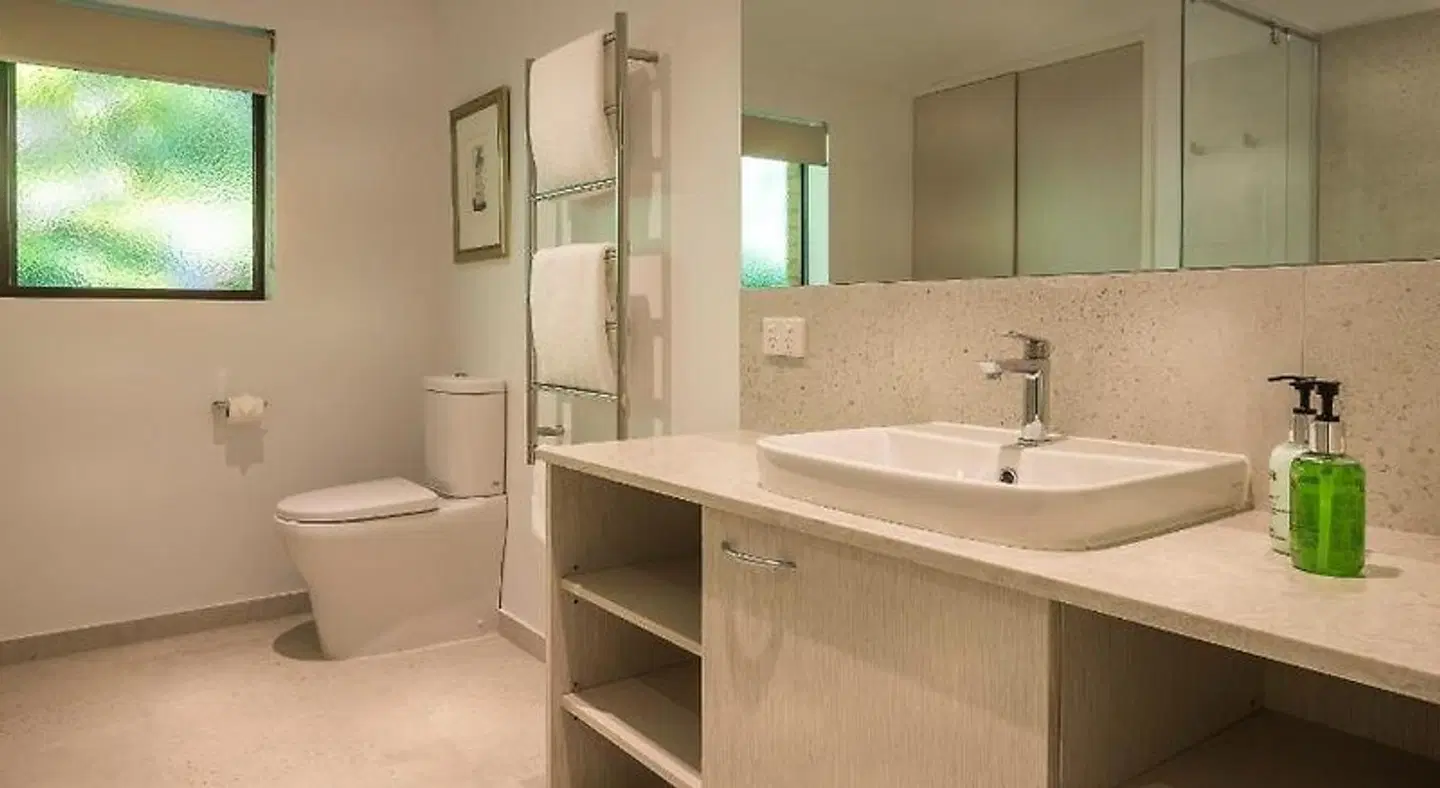 Bright Mystic Valley Holiday Units Badezimmer