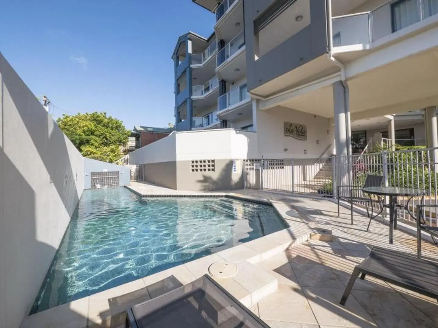 La Vida on Anzac OUTDOOR_POOL