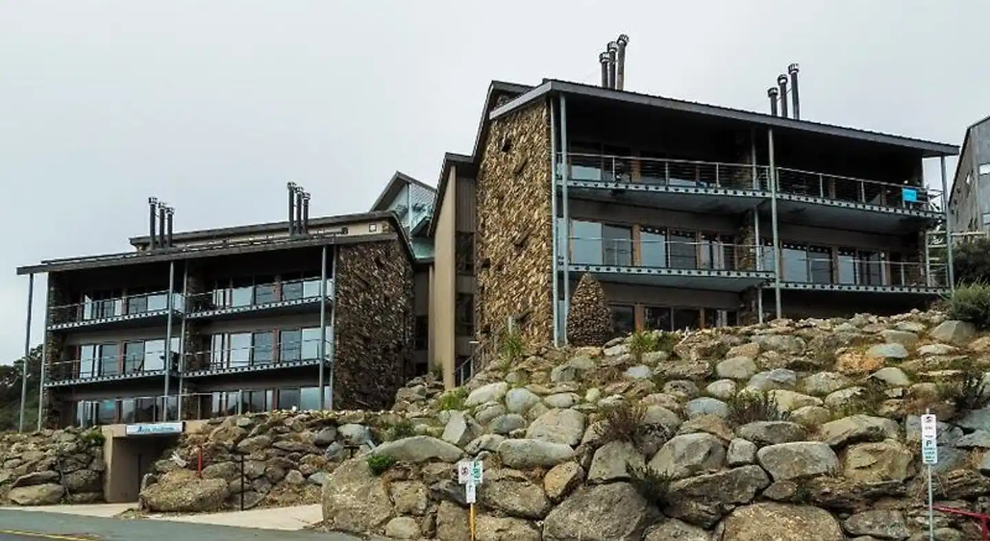 Alpine Woodsmoke Apartments Aussenansicht