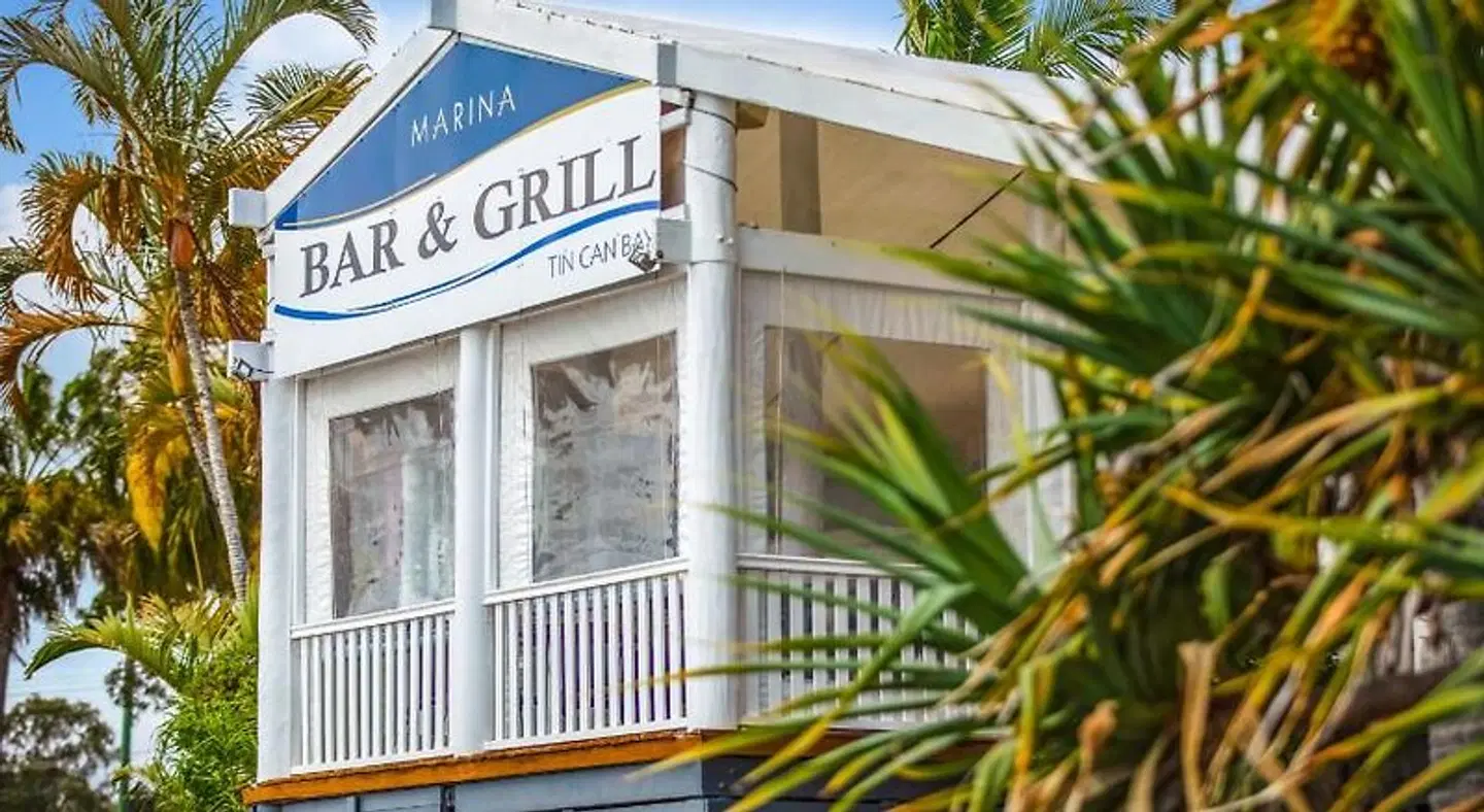 Tin Can Bay Marina Villas EXTERIOR