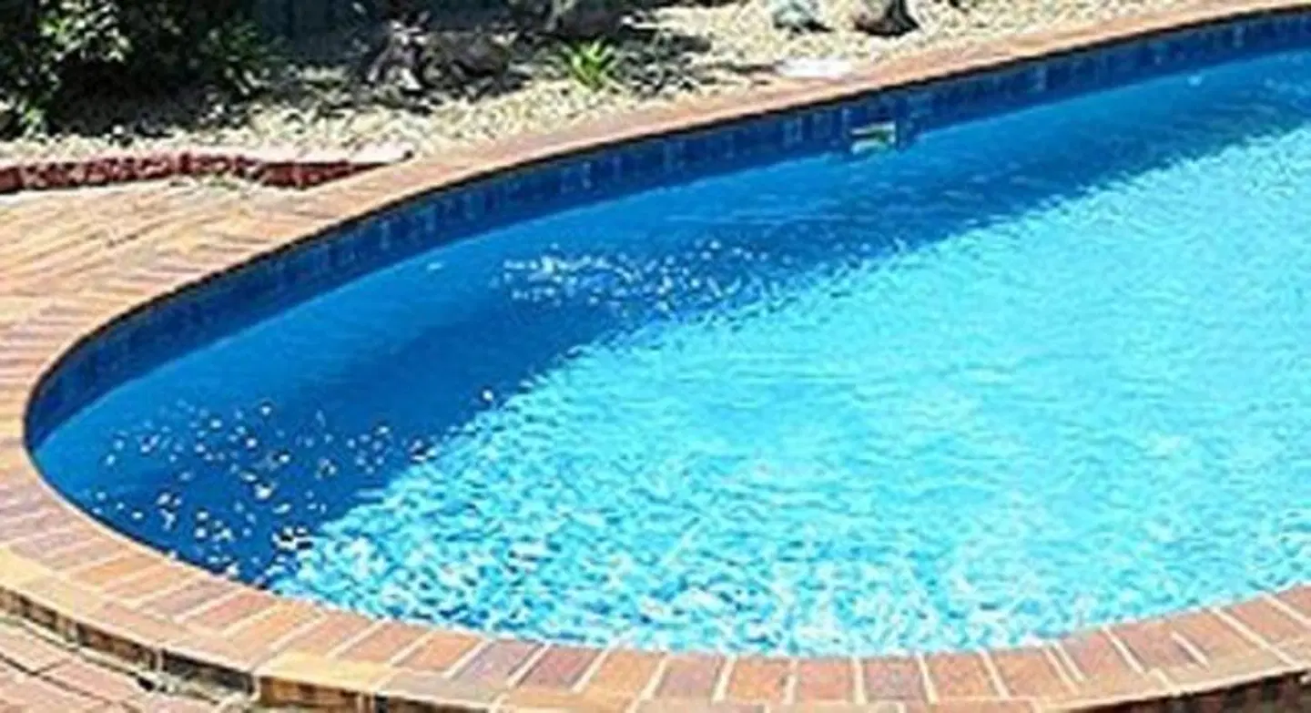Stannum Lodge Motor Inn OUTDOOR_POOL