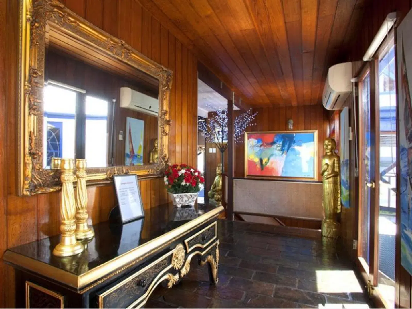 1770 Sovereign Lodge Retreat LOUNGE_LOBBY