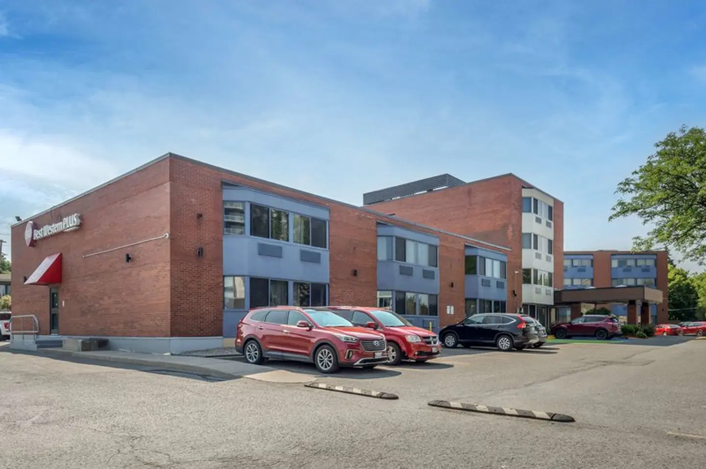 Best Western Plus Ottawa City Centre EXTERIOR