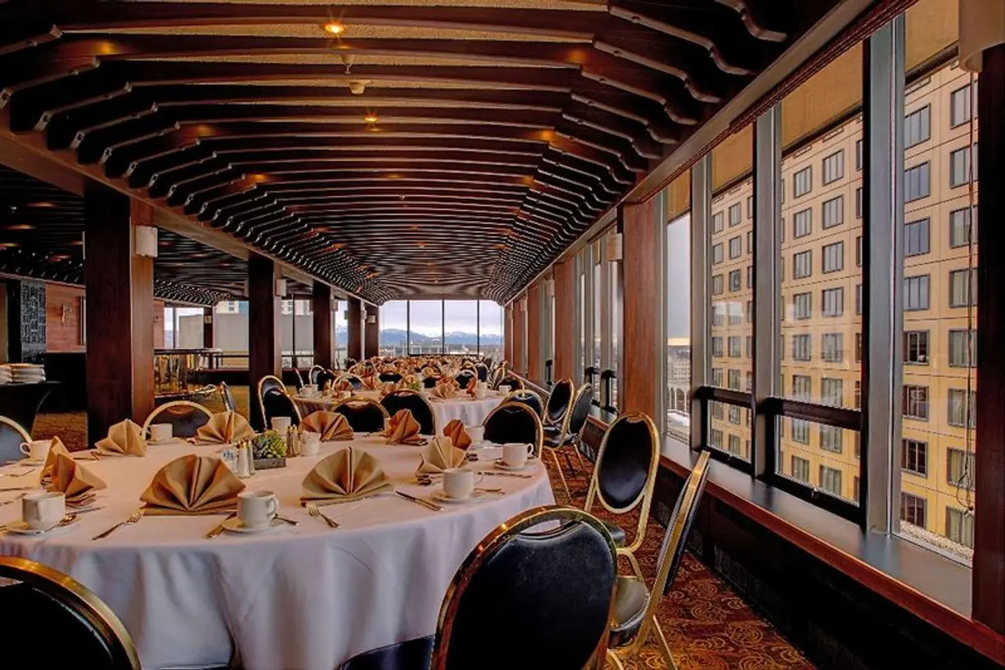 The Hotel Captain Cook Restaurant