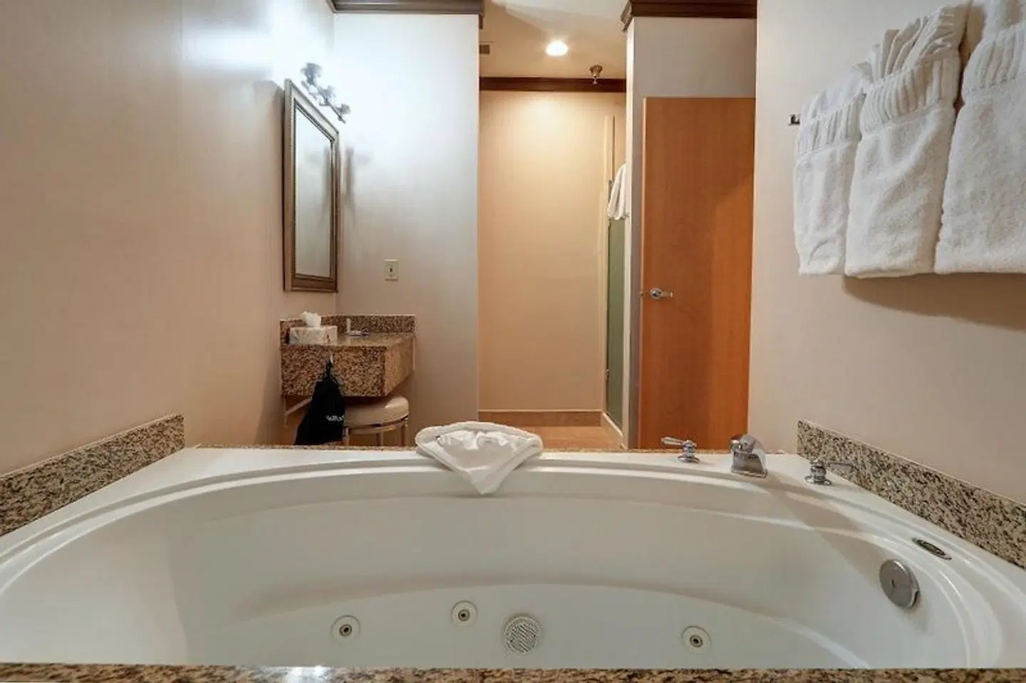 Dimond Center Hotel HEALTH_BEAUTY