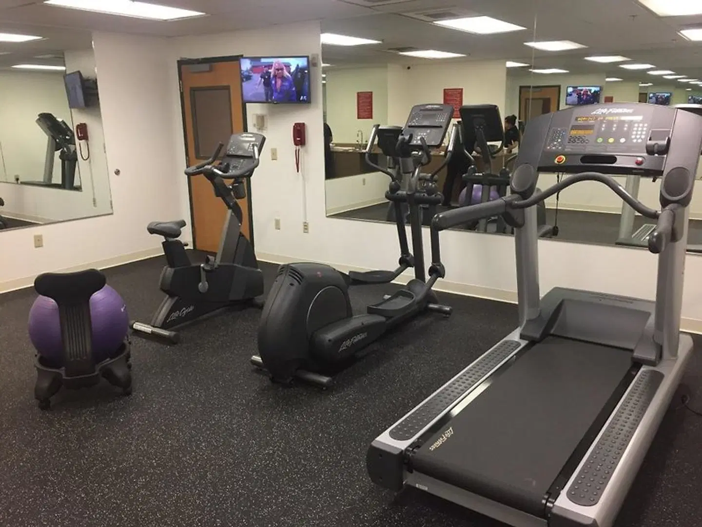 Dimond Center Hotel SPORTS_AND_LEISURE