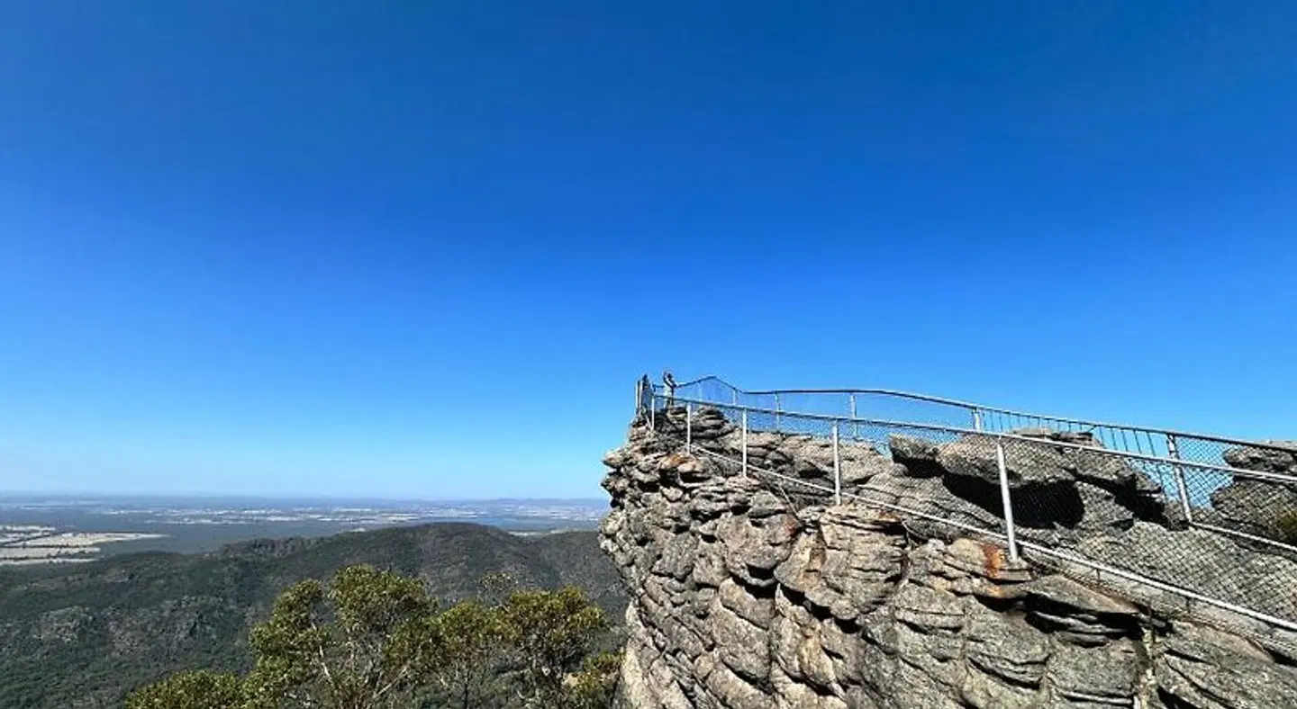 Halls Gap Log Cabins LANDSCAPE