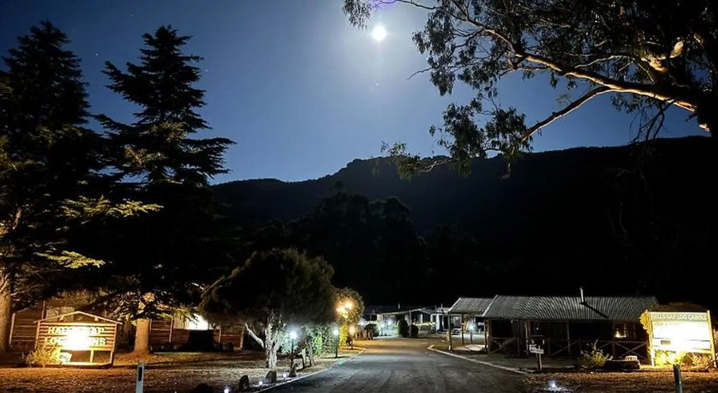 Halls Gap Log Cabins EXTERIOR