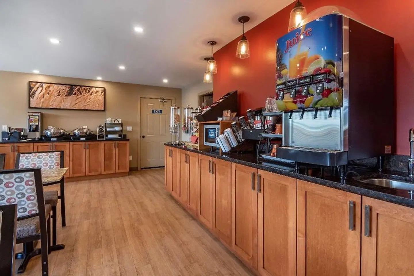 SureStay Plus Hotel by Best Western Salmon Arm Restaurant