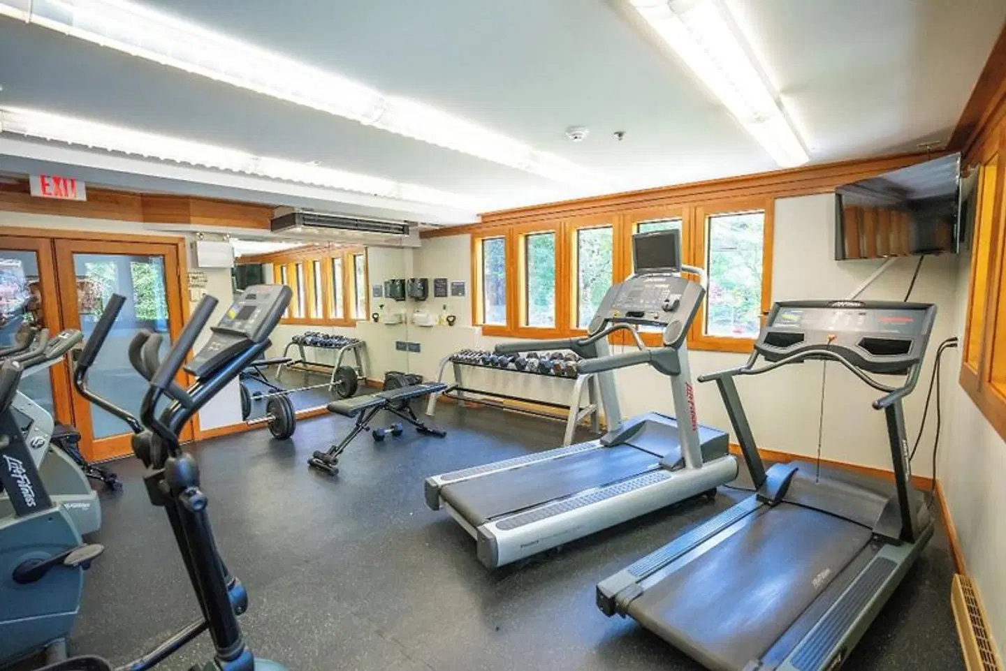 Whistler Village Inn & Suites SPORTS_AND_LEISURE