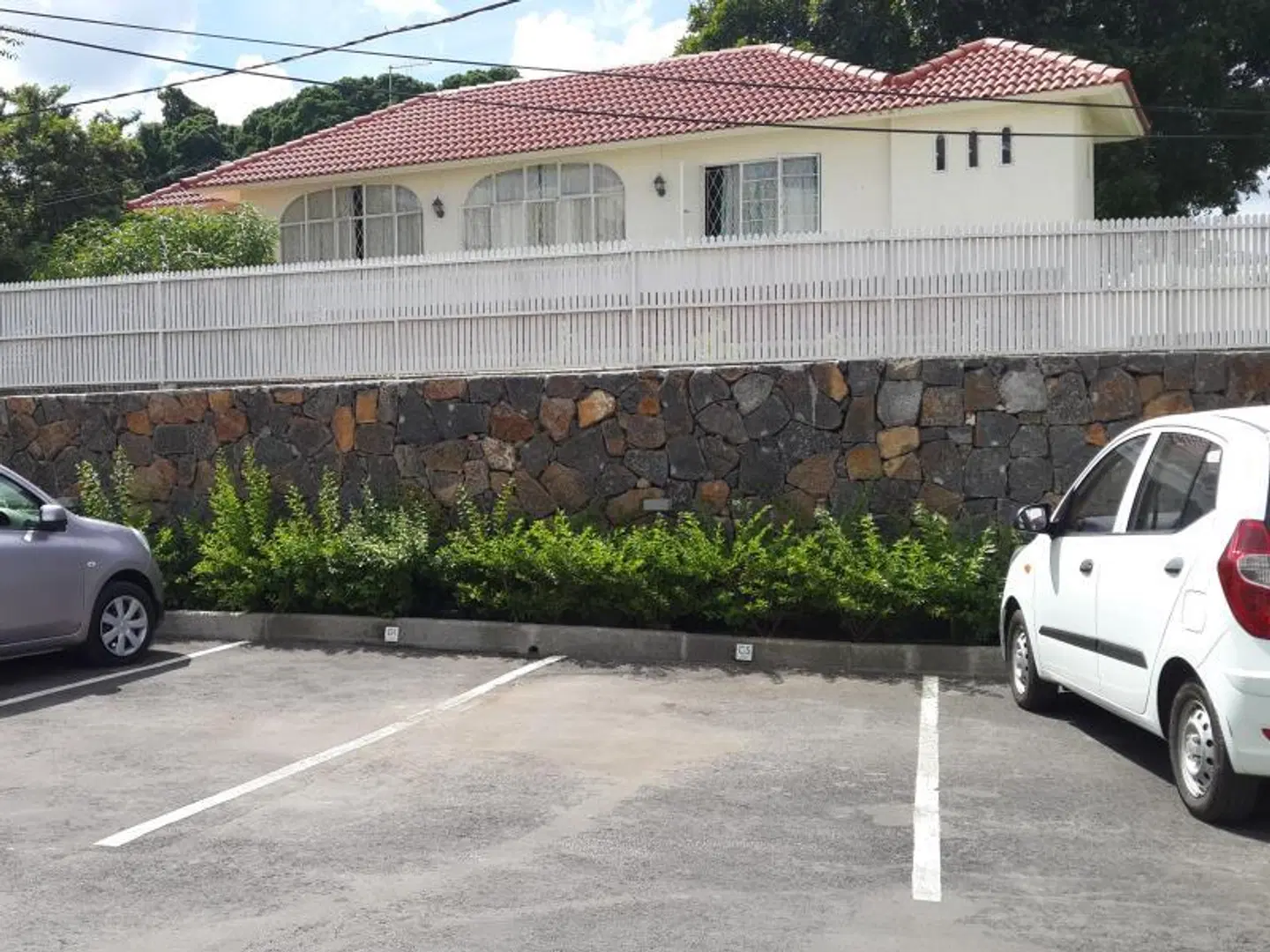 Villasun Seafront Apart at CapOuest EXTERIOR