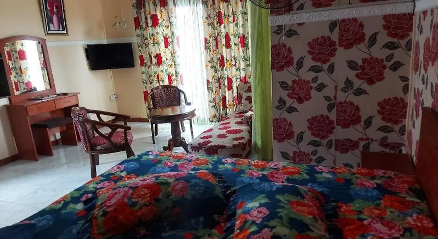 SkylineInn Hotel ROOM_EXAMPLE