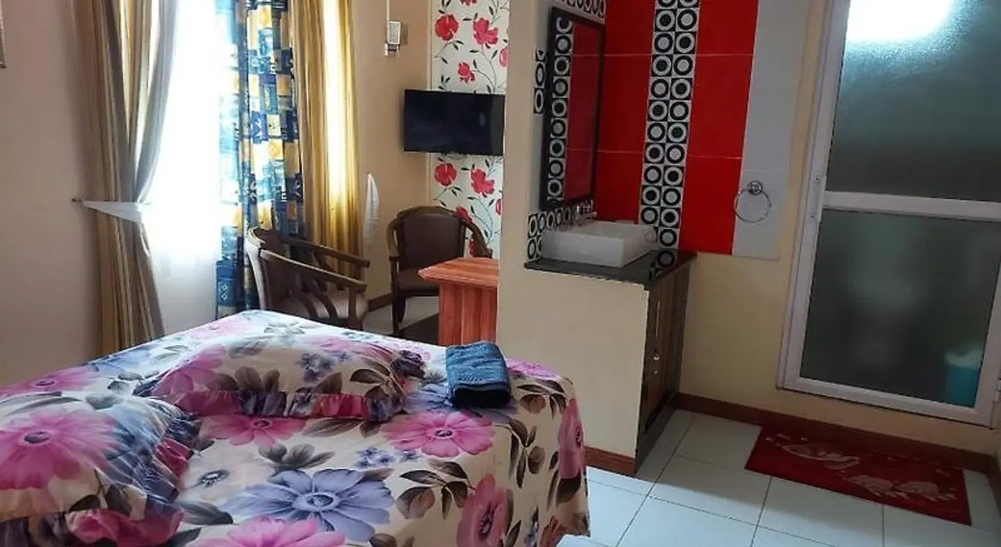 SkylineInn Hotel ROOM_EXAMPLE
