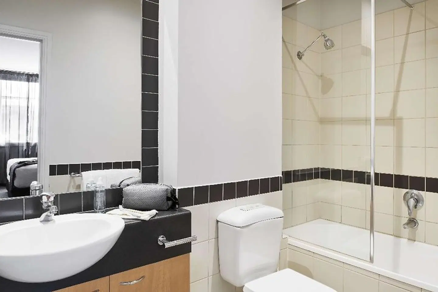Punthill Apartment Hotel - Flinders Lane Badezimmer