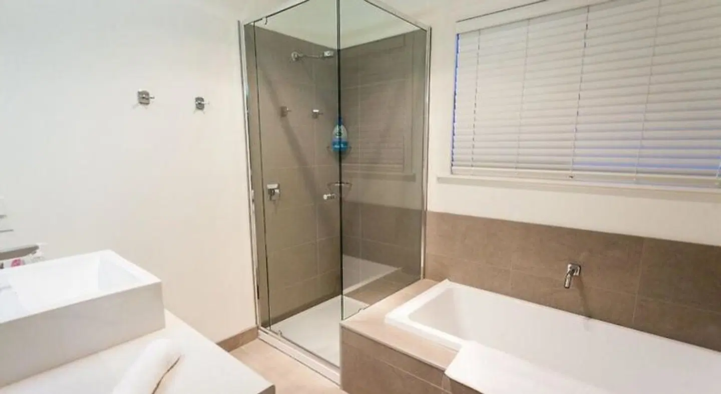 Point Lonsdale Holiday Apartments Badezimmer