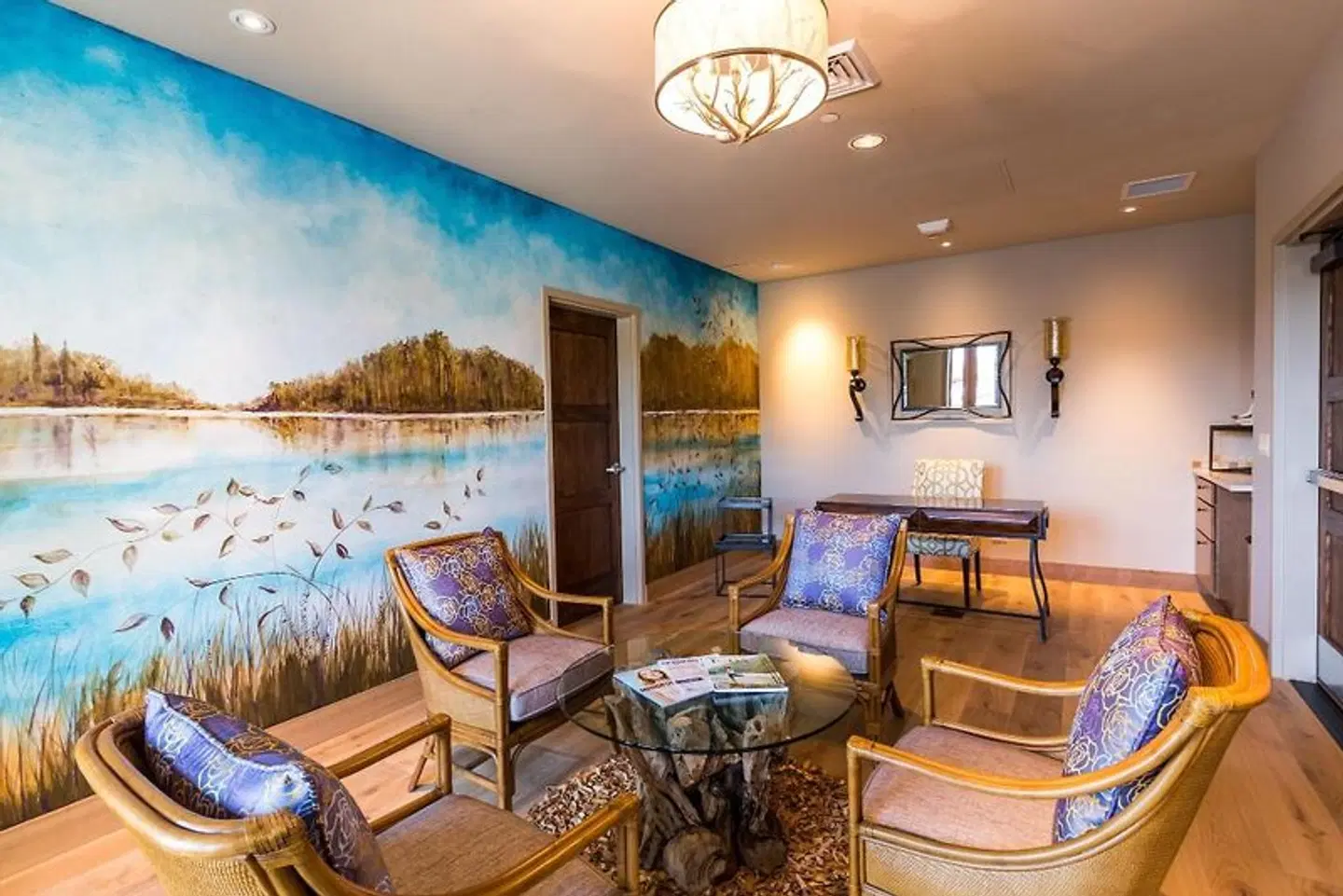 The Lodge at Columbia Point LOUNGE_LOBBY