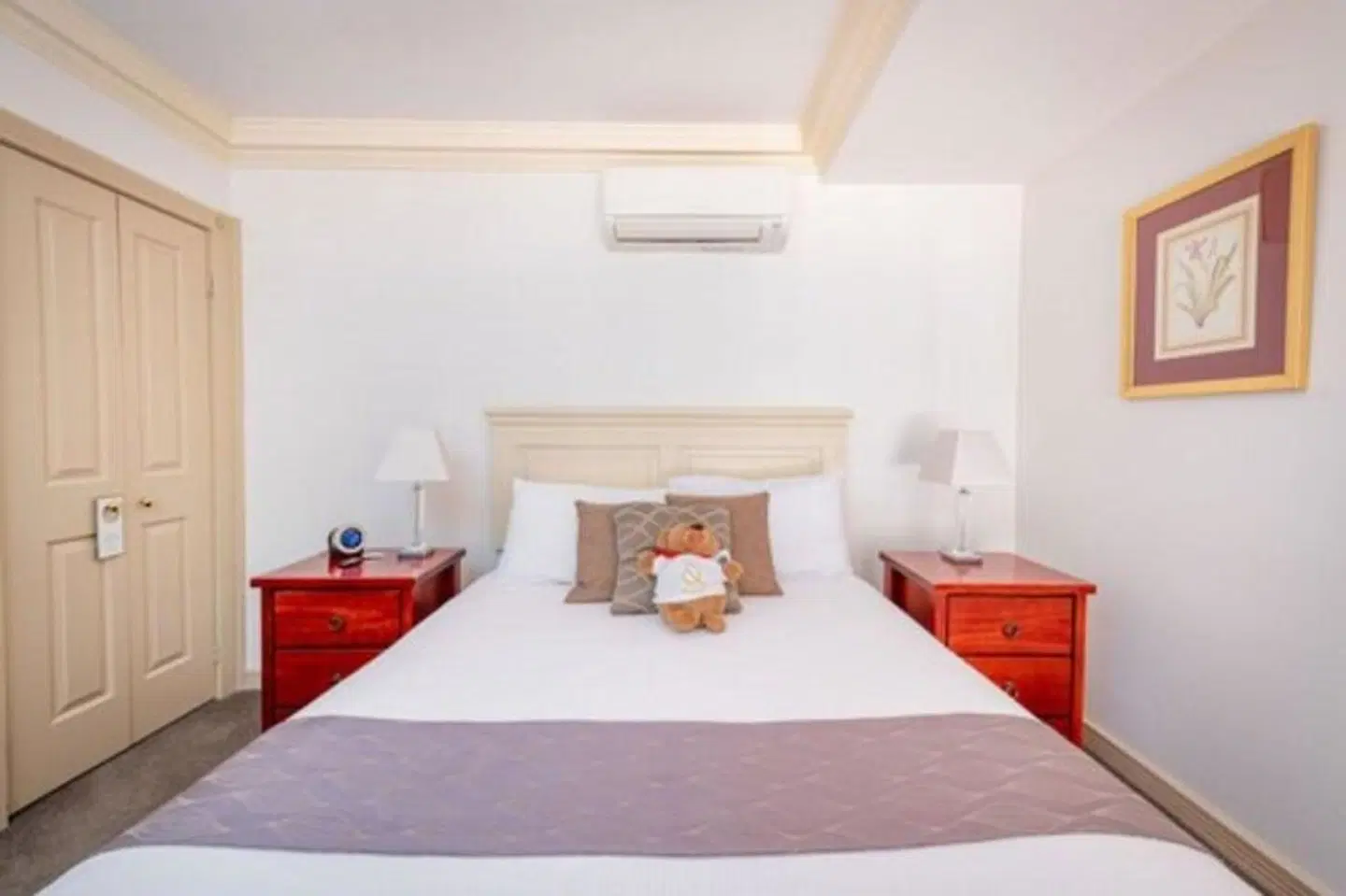 Cobb & Co Court Boutique Hotel ROOM_EXAMPLE
