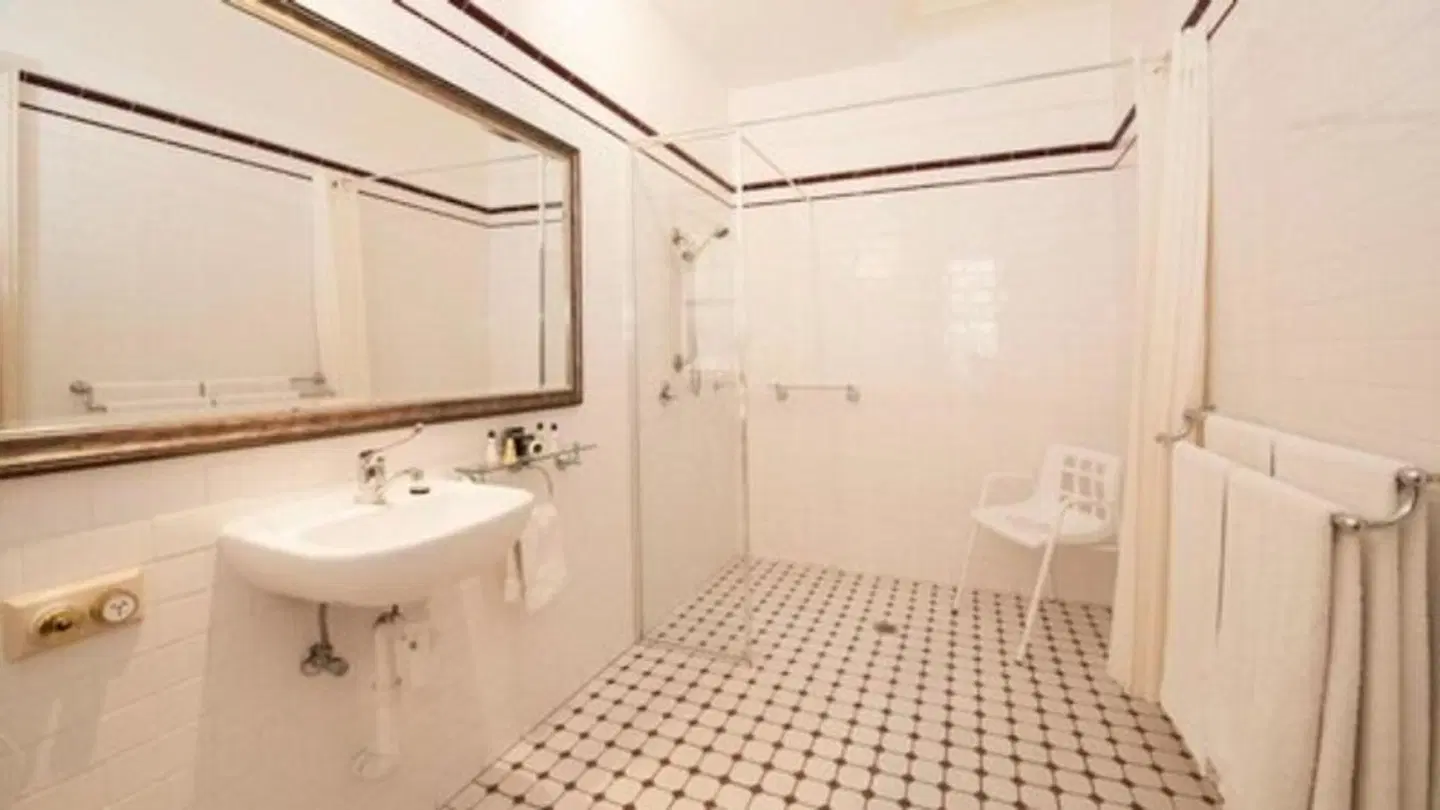 Cobb & Co Court Boutique Hotel ROOM_EXAMPLE