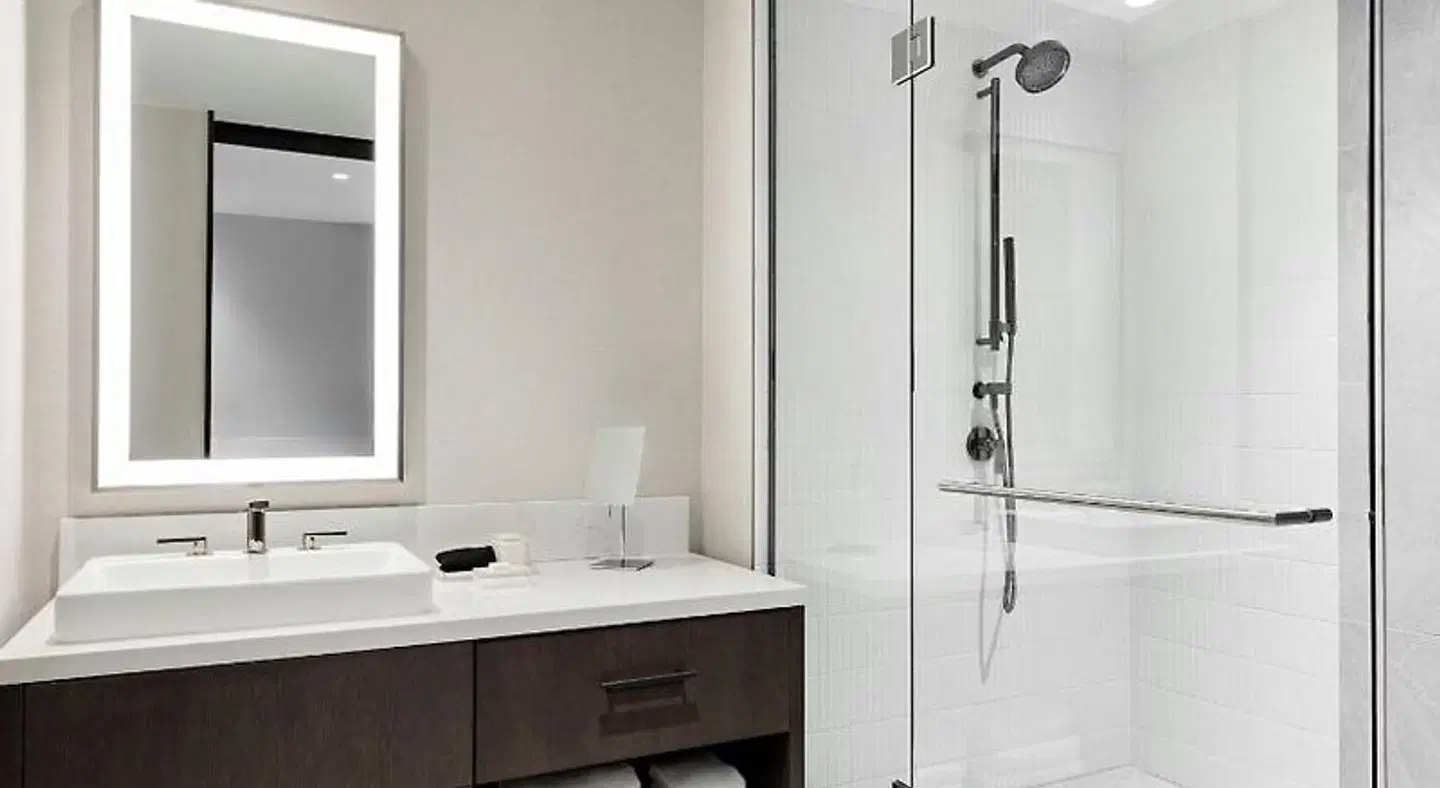 Hall Park Hotel, Autograph Collection Badezimmer