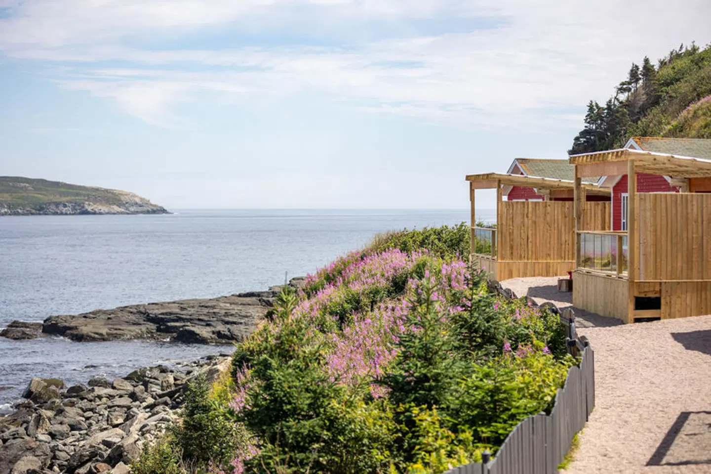 Cliffs Edge Retreat LANDSCAPE